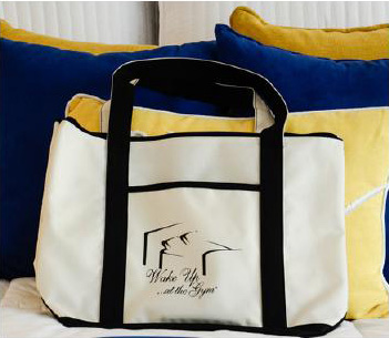 Travel Bag in White